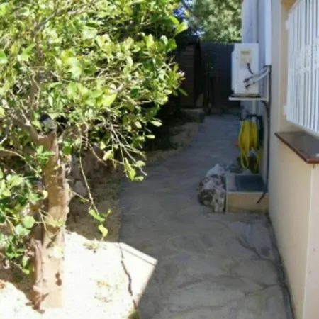In Llanca, Girona 103541 By Mo アパート *